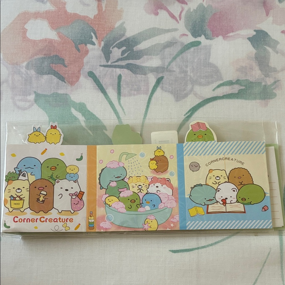 Corner creatures kawaii sticky notes set